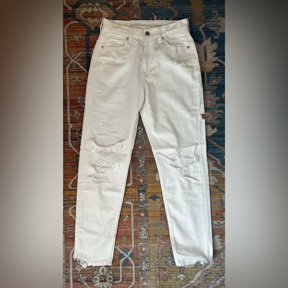 American Eagle White Distressed Mom Jeans